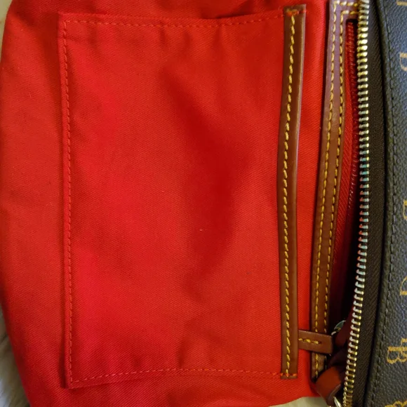 Dooney & Bourke Crossbody Bag and Coin Purse Set EUC - Picture 11 of 16